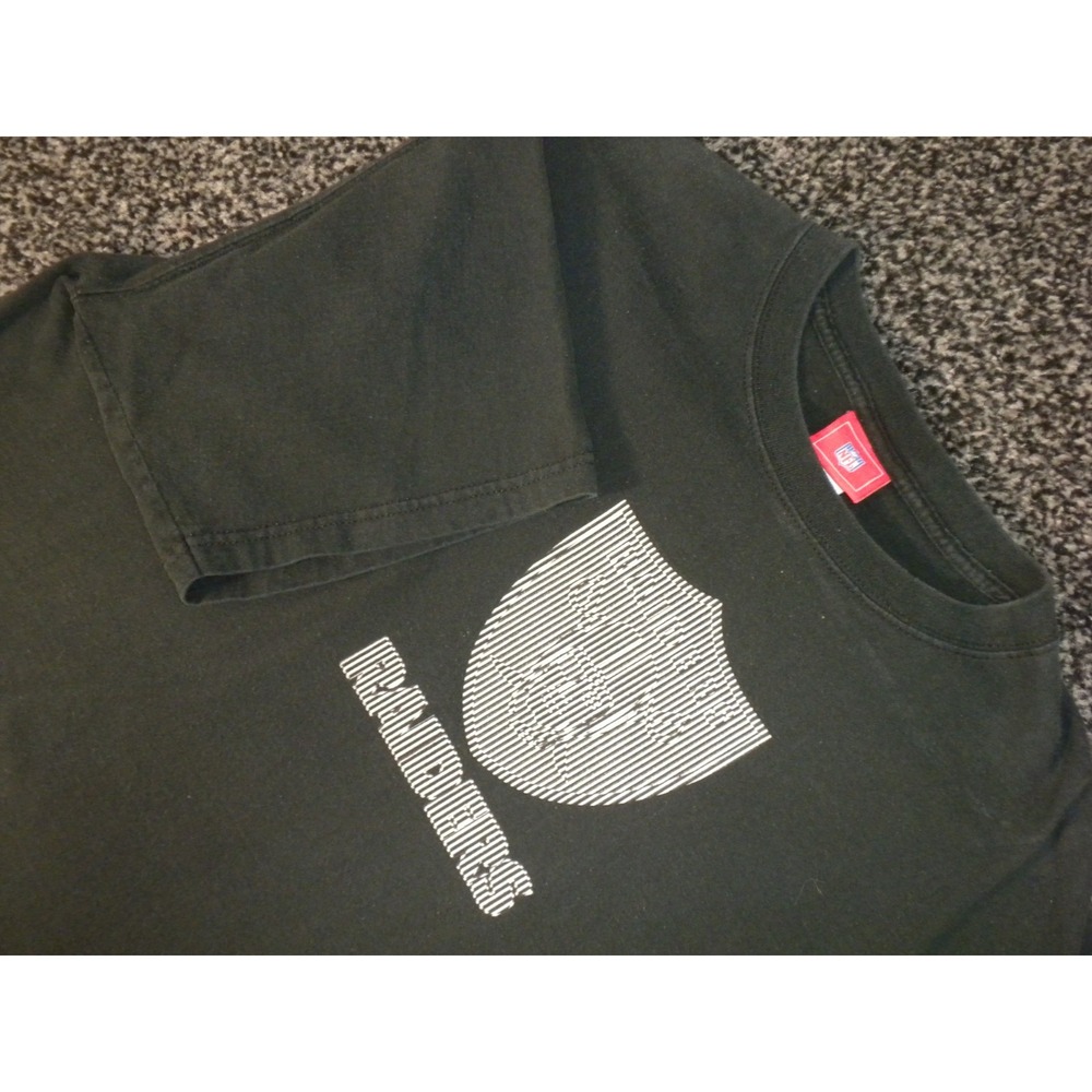 NFL Oakland Raiders T-shirt XL Silver Black‎ Prison Stripe Graphic Las Vegas VTG
